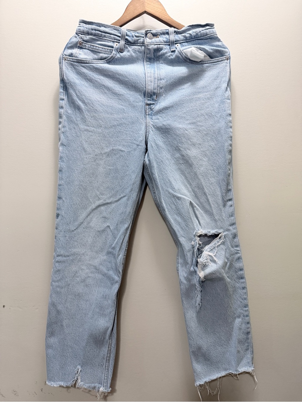 Levi’s Women’s 70s High Slim Straight Distress Jeans Size 28